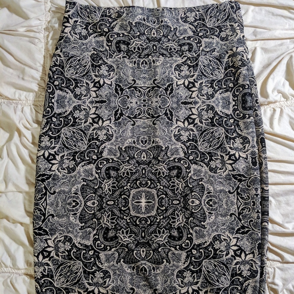 LuLaRoe Cassie
